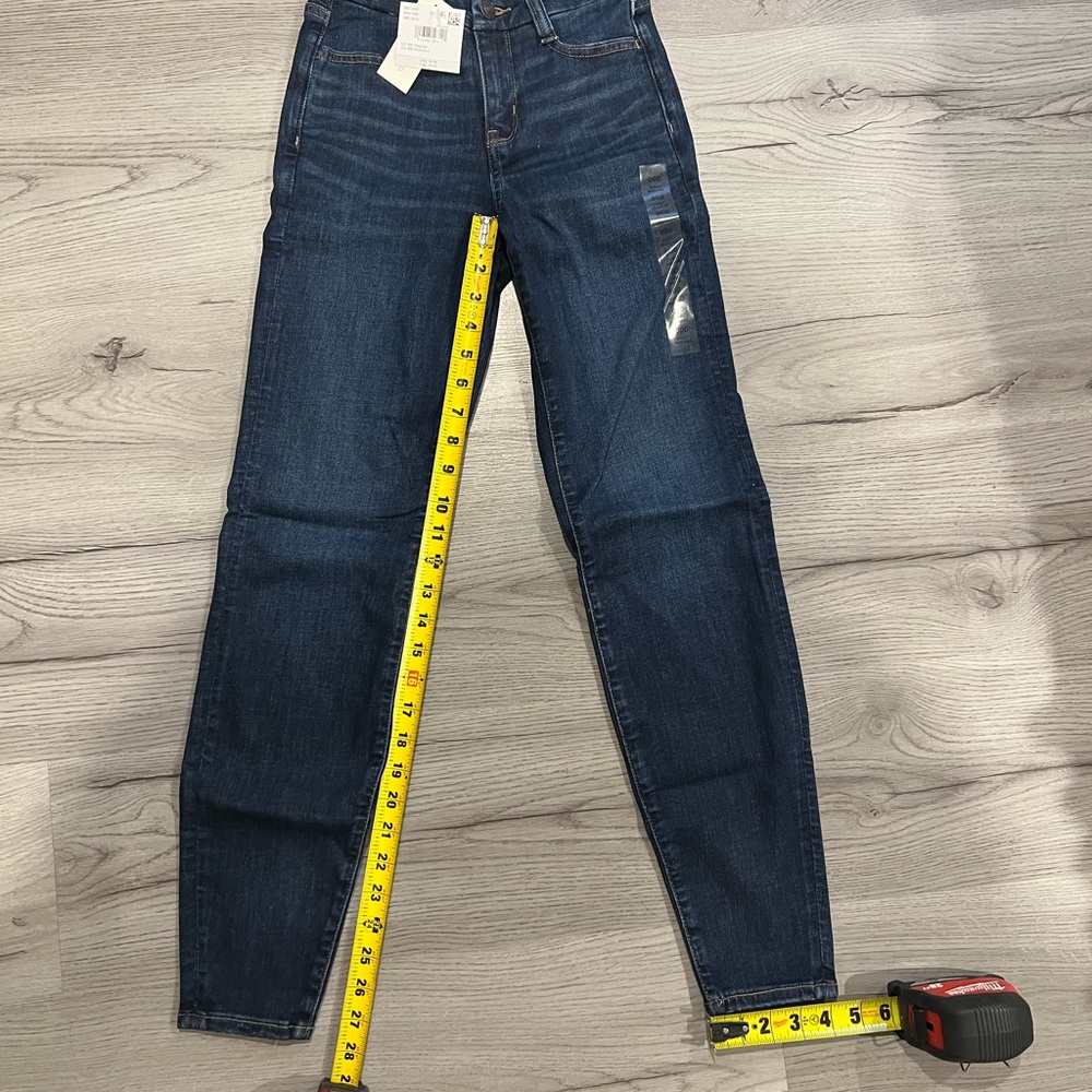 American Eagle Outfitters High Rise Blue Jeans